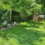 펜션 En Pierre Le Paradis Parc Cloture Jacuzzi 5 Places Piscine Au Perigord Pourpre 9km De Bergerac
