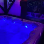 En Pierre Le Paradis Parc Cloture Jacuzzi 5 Places Piscine Au Perigord Pourpre 9km De Bergerac