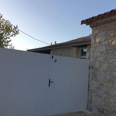 Дом отдыха En Pierre Le Paradis Parc Cloture Jacuzzi 5 Places Piscine Au Perigord Pourpre 9km De Bergerac Saint-Aubin-de-Lanquais