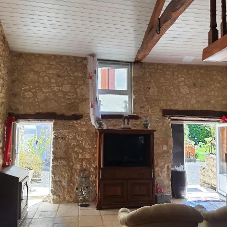 En Pierre Le Paradis Parc Cloture Jacuzzi 5 Places Piscine Au Perigord Pourpre 9km De Bergerac 펜션 *