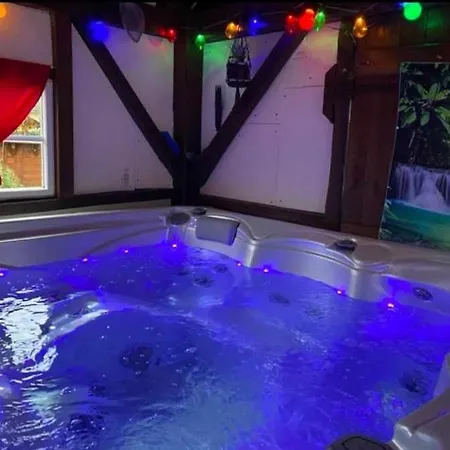 Semesterbostad En Pierre Le Paradis Parc Cloture Jacuzzi 5 Places Piscine Au Perigord Pourpre 9km De Bergerac