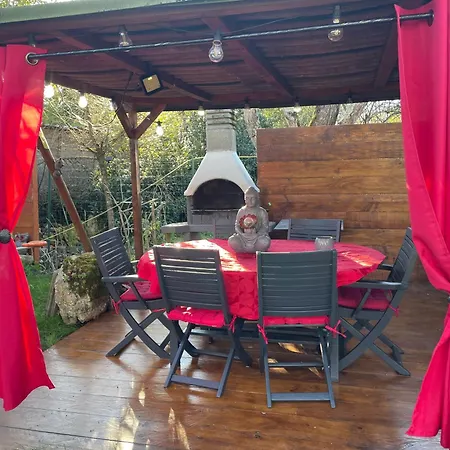 En Pierre Le Paradis Parc Cloture Jacuzzi 5 Places Piscine Au Perigord Pourpre 9km De Bergerac Дом отдыха *